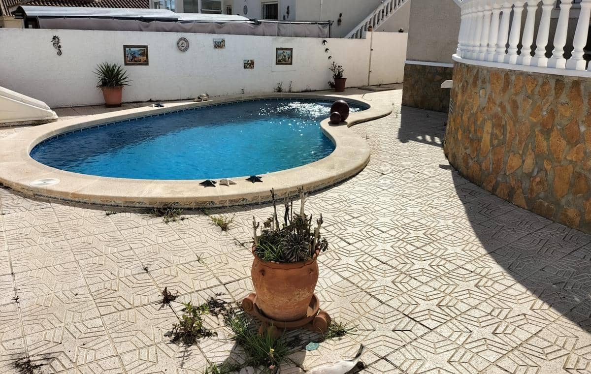 3 slaapkamer Villa te koop in Bigastro met zwembad - € 230.000 (Ref: 9410930)