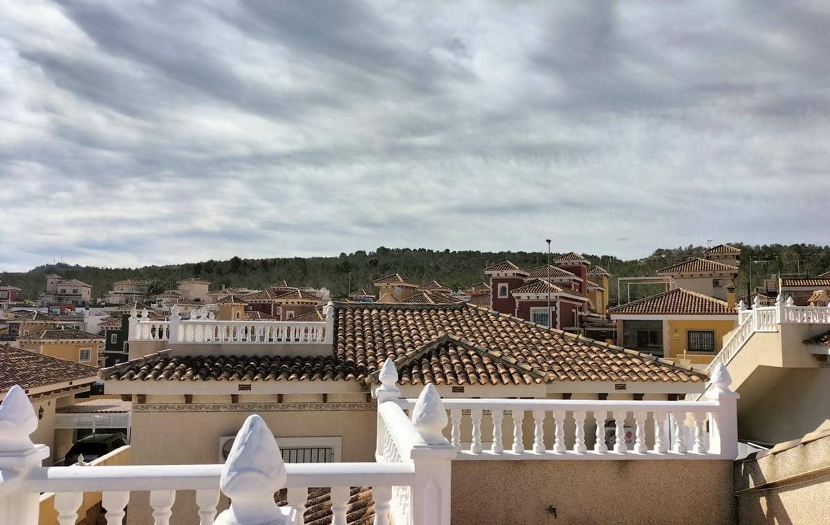 3 slaapkamer Villa te koop in Bigastro met zwembad - € 230.000 (Ref: 9410930)