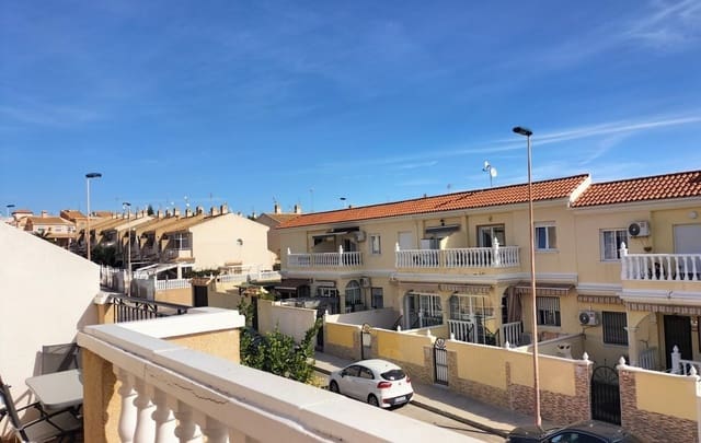 Apartamento de 2 habitaciones en Aguas Nuevas, Torrevieja en venta con piscina - 139.000 € (Ref: 9410931)