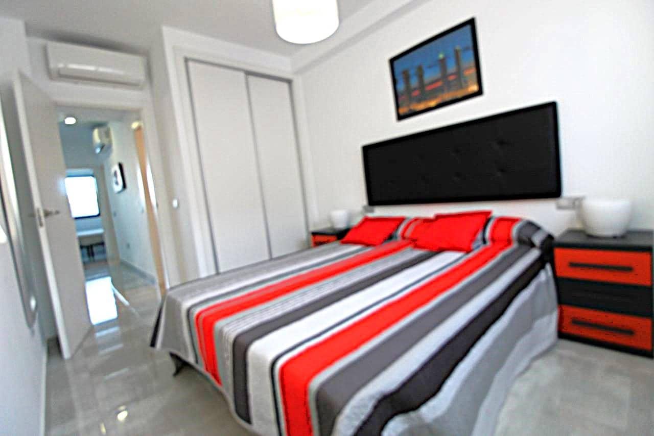 3 sovrum Lägenhet till salu i Orihuela Costa med pool - 220 000 € (Ref: 9478739)