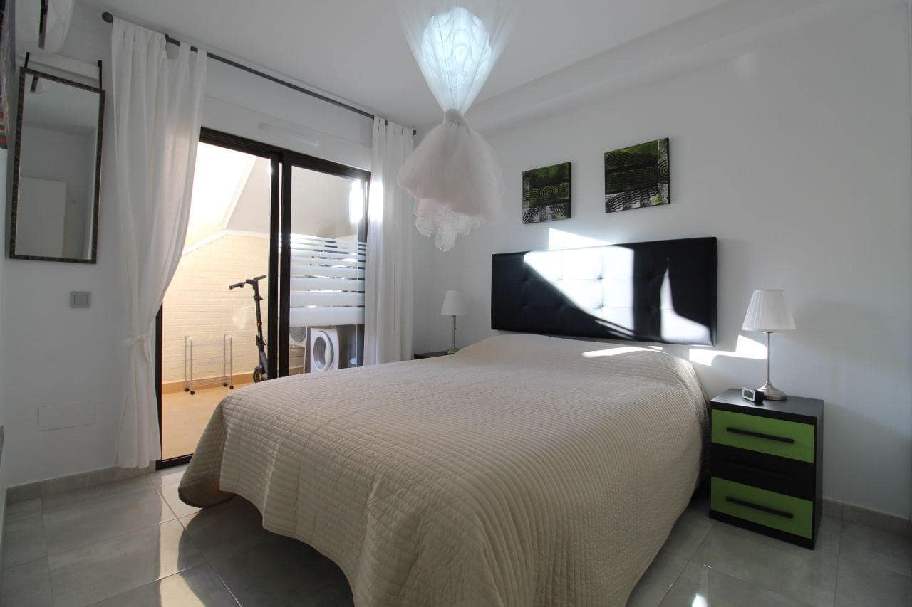 3 sovrum Lägenhet till salu i Orihuela Costa med pool - 220 000 € (Ref: 9478739)