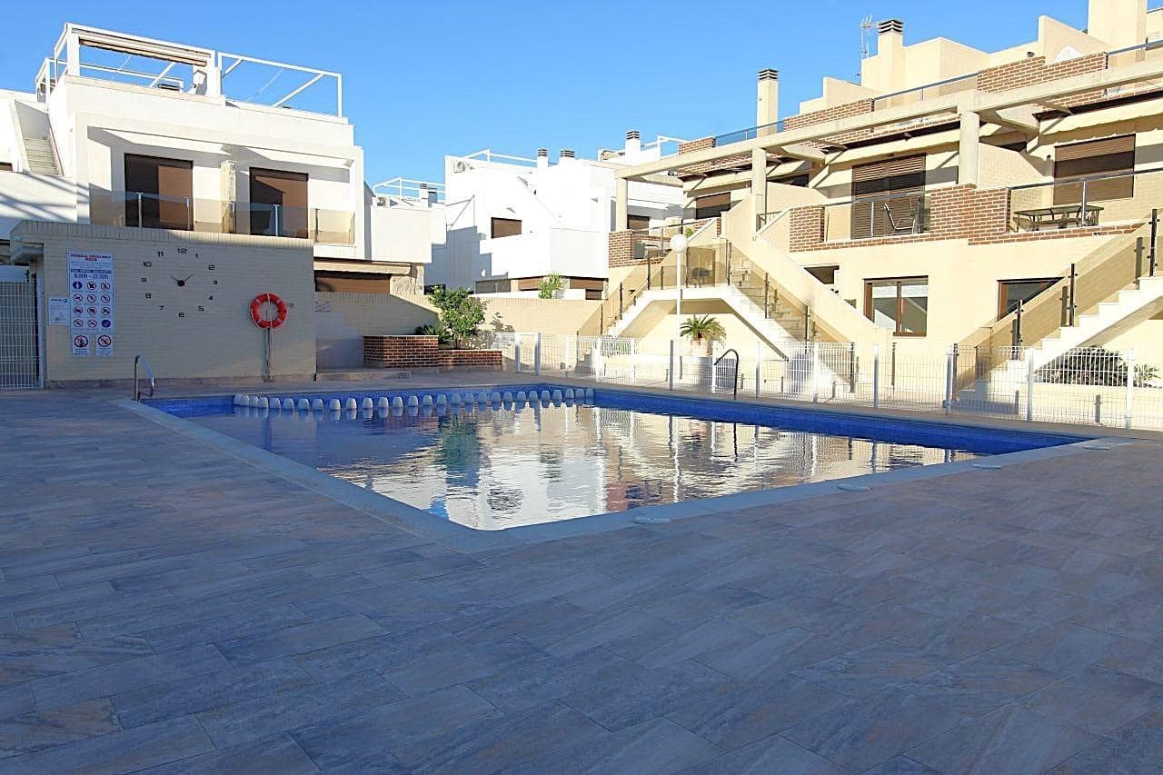 3 sovrum Lägenhet till salu i Orihuela Costa med pool - 220 000 € (Ref: 9478739)