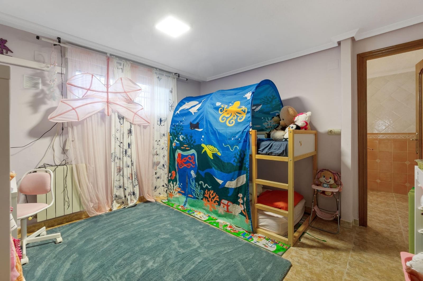 3 makuuhuone Huvila myytävänä paikassa Los Balcones mukana uima-altaan 
autotalli - 490 000 € (Ref: 9527640)