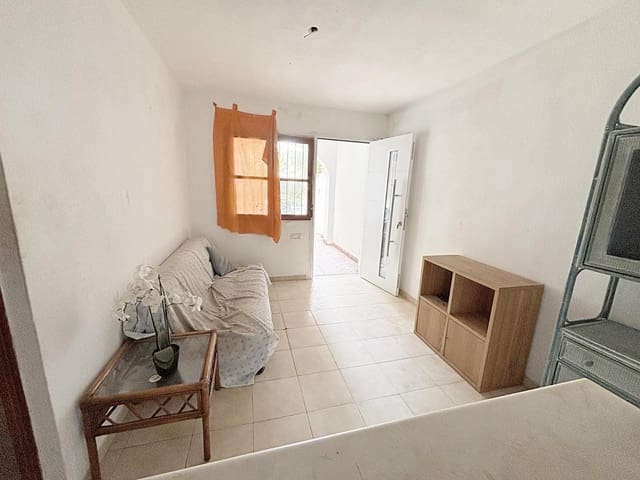 Apartamento de 1 habitación en Torrevieja en venta - 93.000 € (Ref: 9530473)