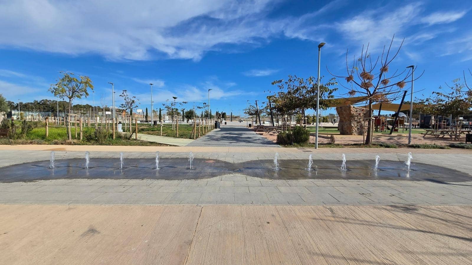 Chalet de 3 habitaciones en La Siesta en venta con garaje - 330.000 € (Ref: 9537306)