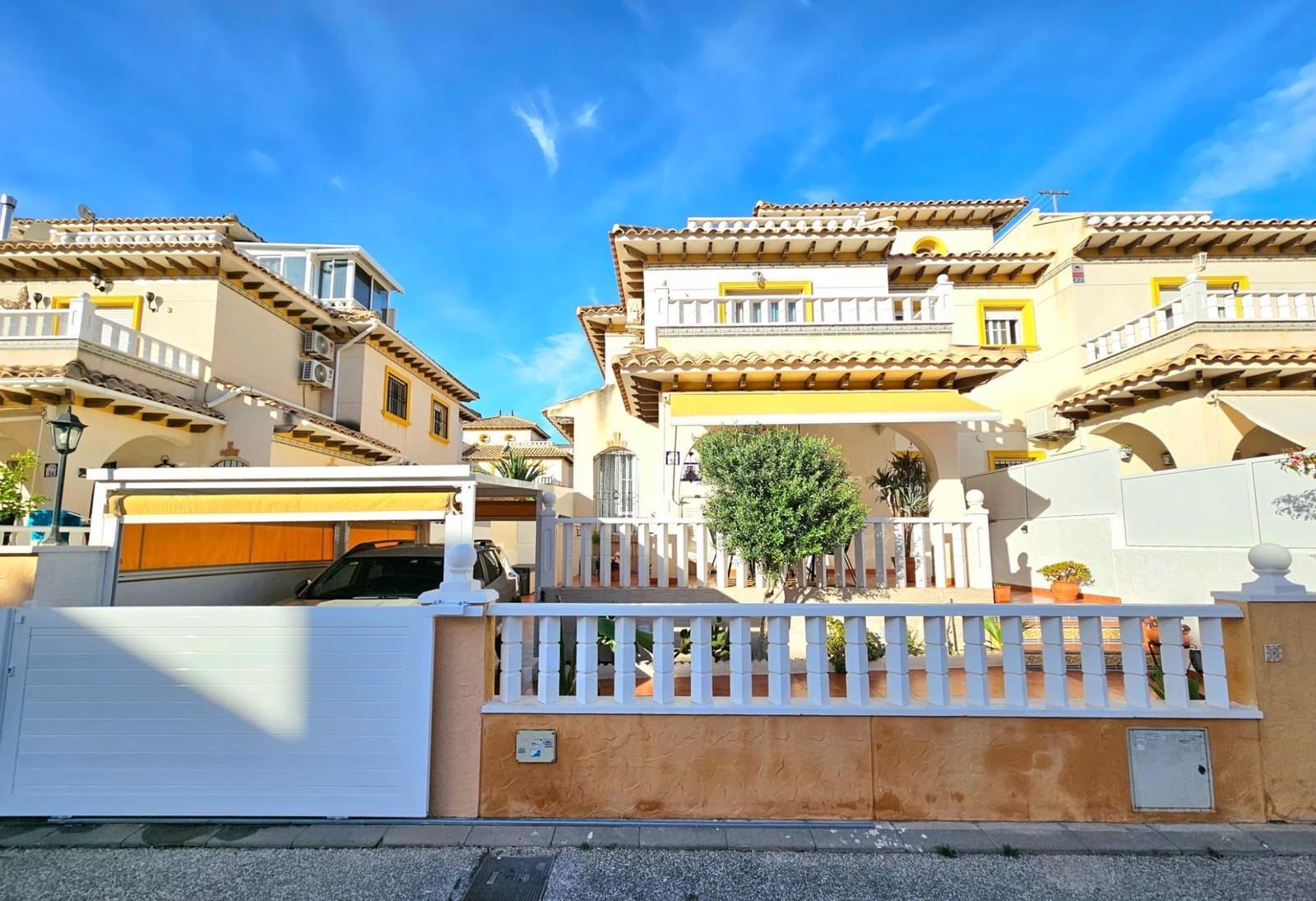 Apartamento de 3 habitaciones en Orihuela Costa en venta - 245.000 € (Ref: 9551337)