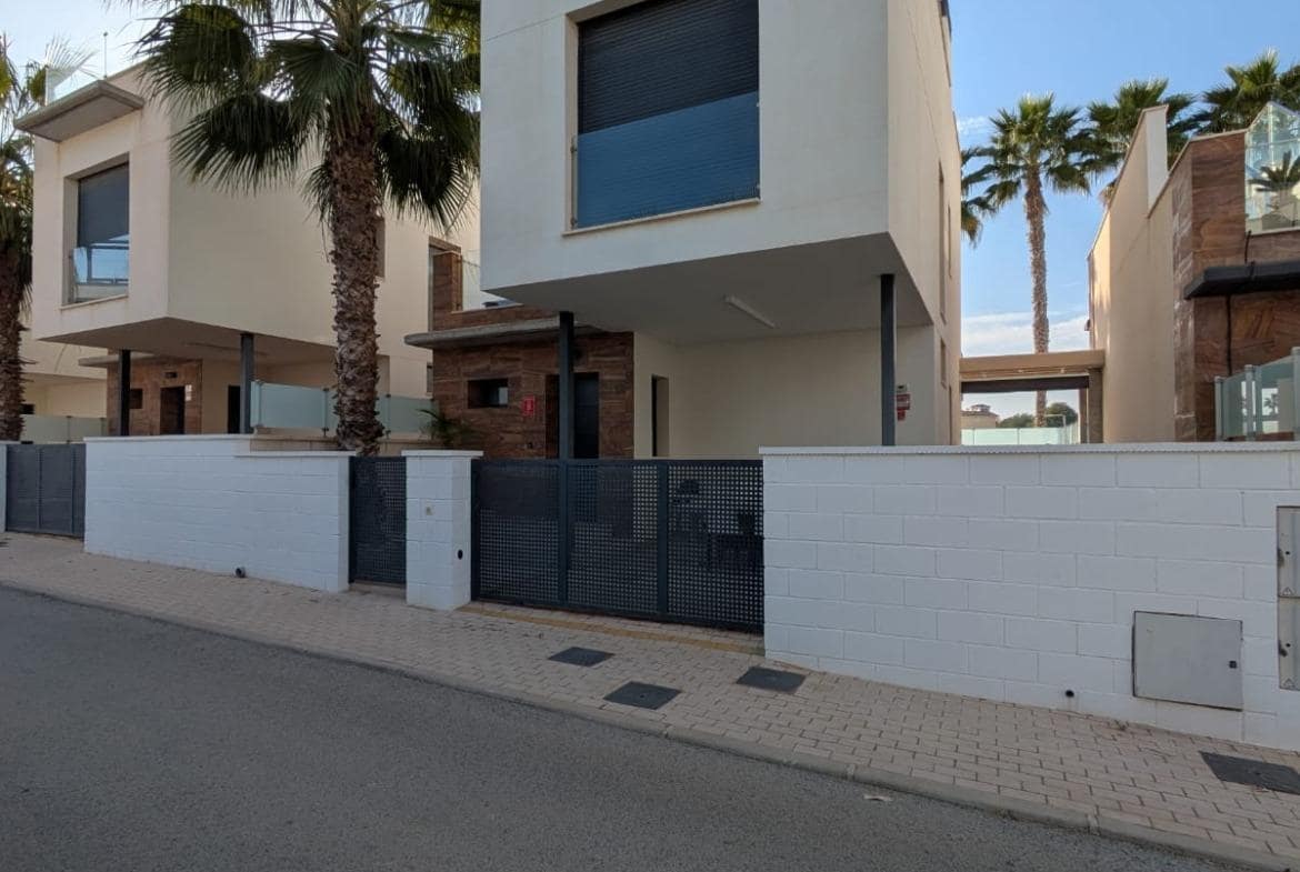 3 quarto Moradia para venda em Orihuela Costa - 450 000 € (Ref: 9568518)