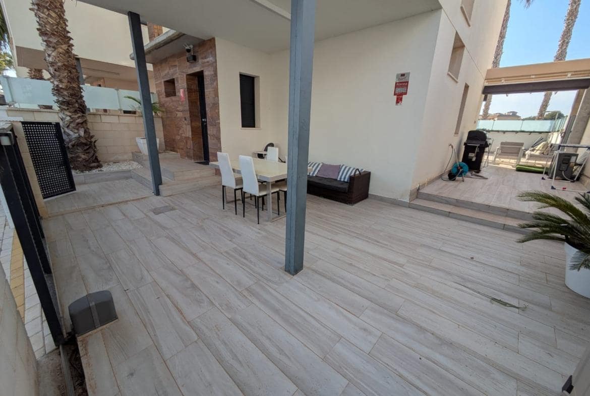 3 quarto Moradia para venda em Orihuela Costa - 450 000 € (Ref: 9568518)