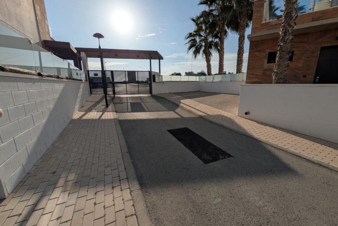 3 quarto Moradia para venda em Orihuela Costa - 450 000 € (Ref: 9568518)