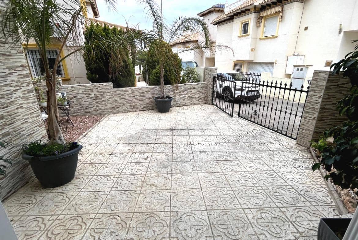 4 quarto Moradia para venda em La Zenia - 399 000 € (Ref: 9568519)