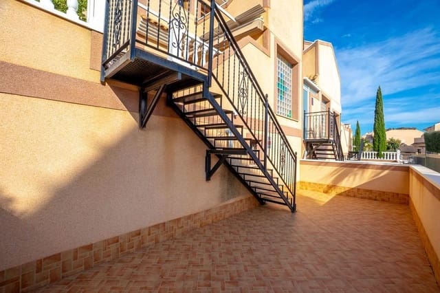 3 makuuhuone Rivitalo myytävänä paikassa Los Balcones - Los Altos, Torrevieja mukana 
autotalli - 279 000 € (Ref: 9568522)