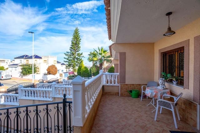 3 makuuhuone Rivitalo myytävänä paikassa Los Balcones - Los Altos, Torrevieja mukana 
autotalli - 279 000 € (Ref: 9568522)