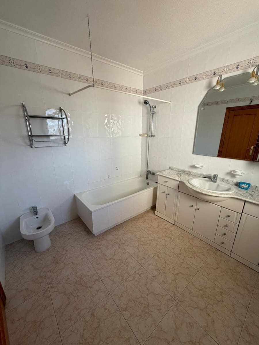 3 quarto Moradia para venda em Playa Flamenca - 305 000 € (Ref: 9586441)