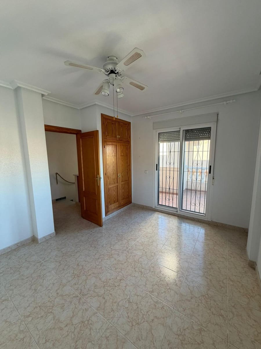 3 quarto Moradia para venda em Playa Flamenca - 305 000 € (Ref: 9586441)