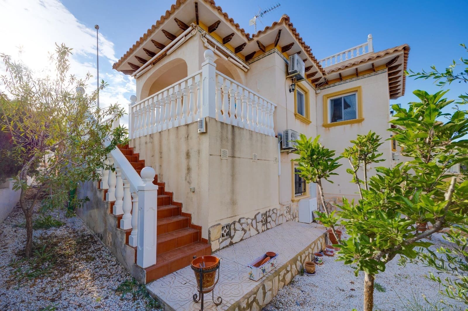 4 sovrum Villa till salu i La Zenia med garage - 299 900 € (Ref: 9586444)