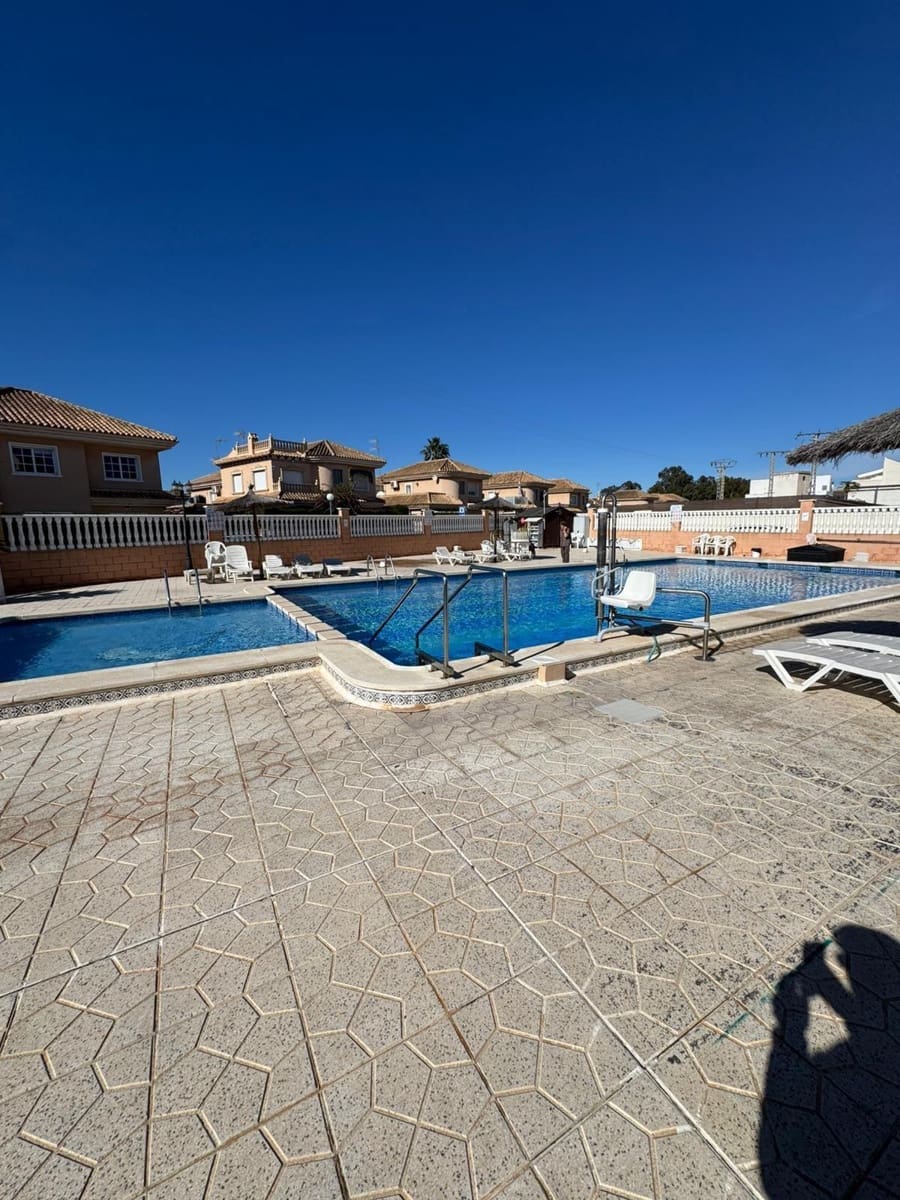 2 bedroom Apartment for sale in Punta Prima - € 132,000 (Ref: 9619178)