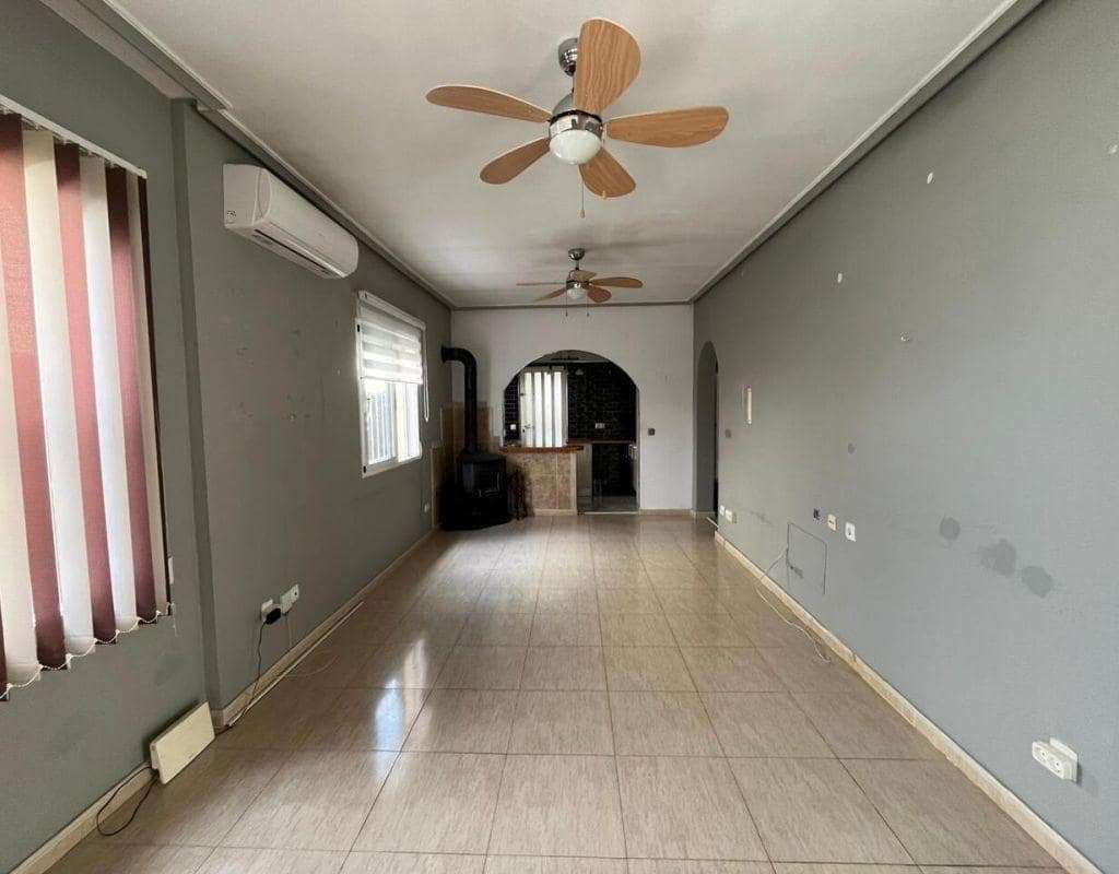 3 soverom Villa til salgs i Lo Crispin med svømmebasseng - € 207 000 (Ref: 9627449)