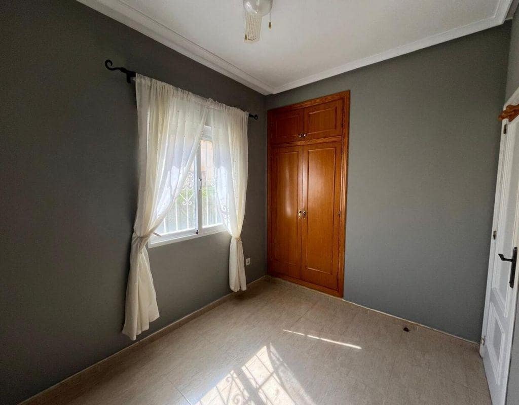 3 soverom Villa til salgs i Lo Crispin med svømmebasseng - € 207 000 (Ref: 9627449)