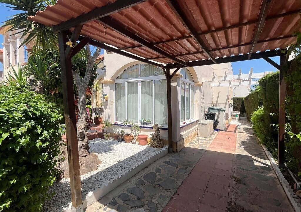 3 soverom Villa til salgs i Lo Crispin med svømmebasseng - € 207 000 (Ref: 9627449)