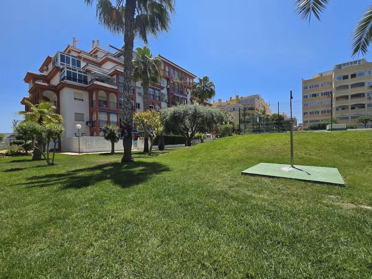 2 slaapkamer Appartement te koop in La Mata met zwembad - € 149.900 (Ref: 9629915)
