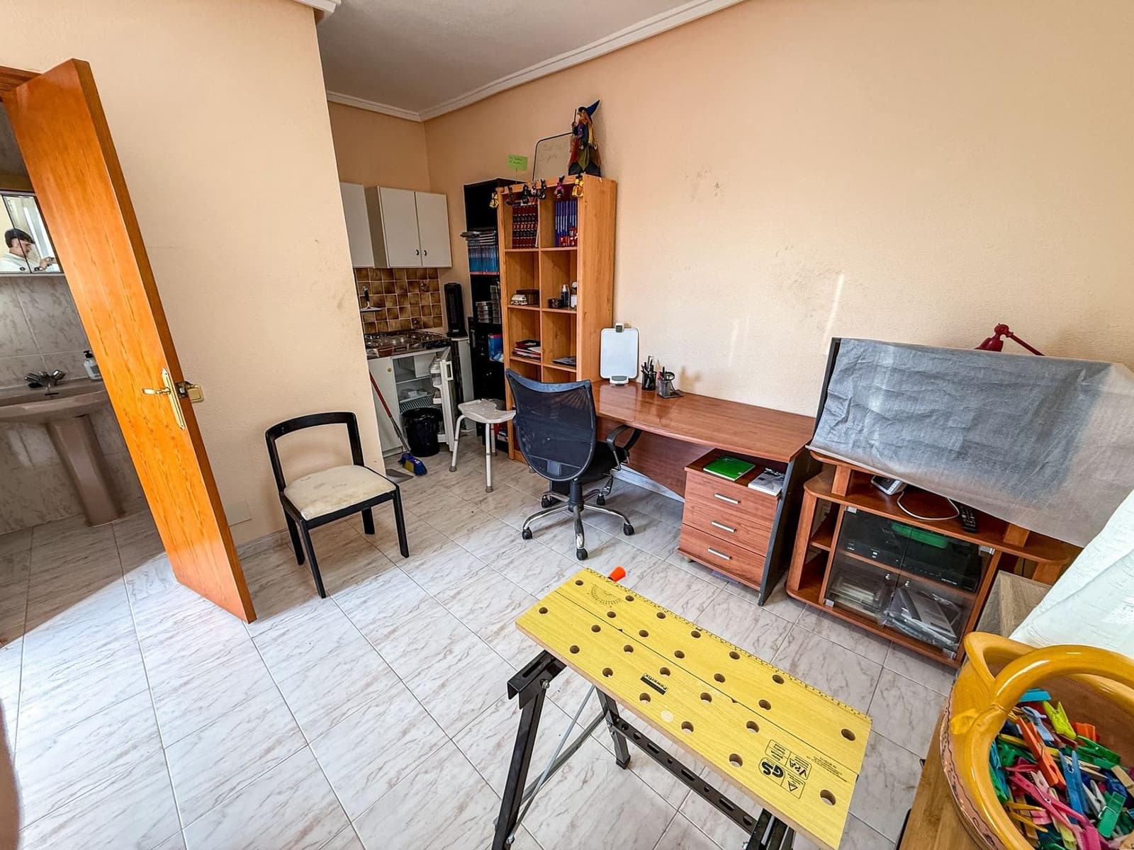 4 bedroom Villa for sale in La Siesta with garage - € 385,000 (Ref: 9651897)