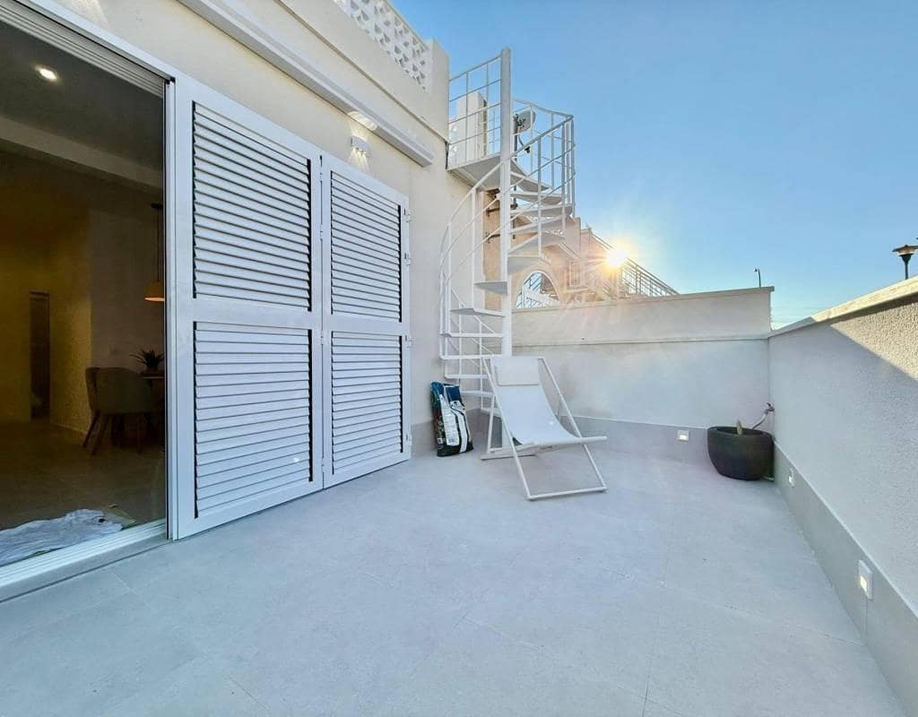 Bungalow de 2 habitaciones en La Siesta en venta - 149.000 € (Ref: 9656037)