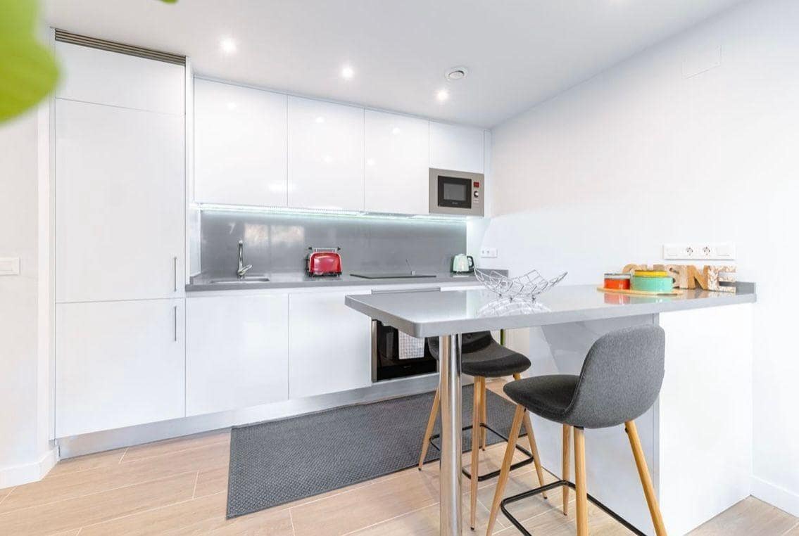 2 makuuhuone Huoneisto myytävänä paikassa Villamartin mukana 
autotalli - 259 000 € (Ref: 9656038)