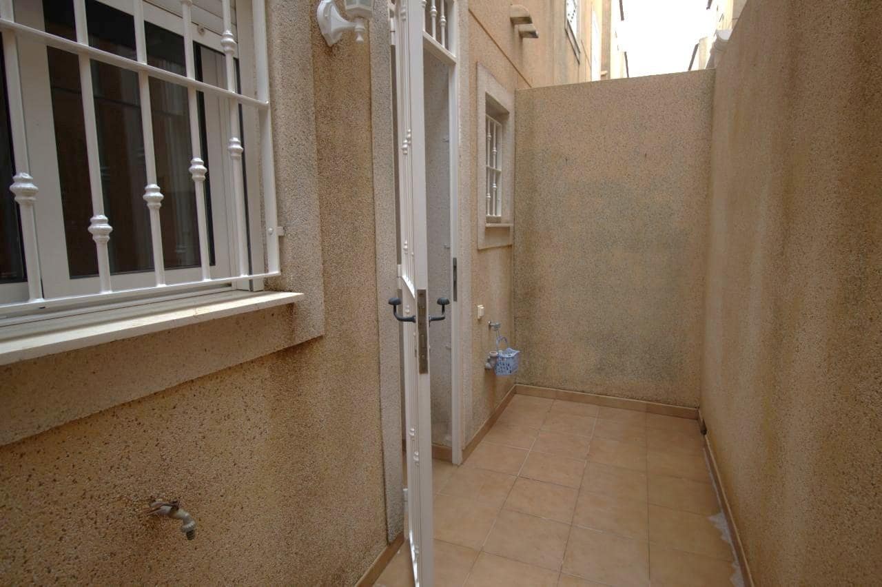 3 chambre Villa/Maison Mitoyenne à vendre à Orihuela Costa avec piscine garage - 205 000 € (Ref: 9677431)