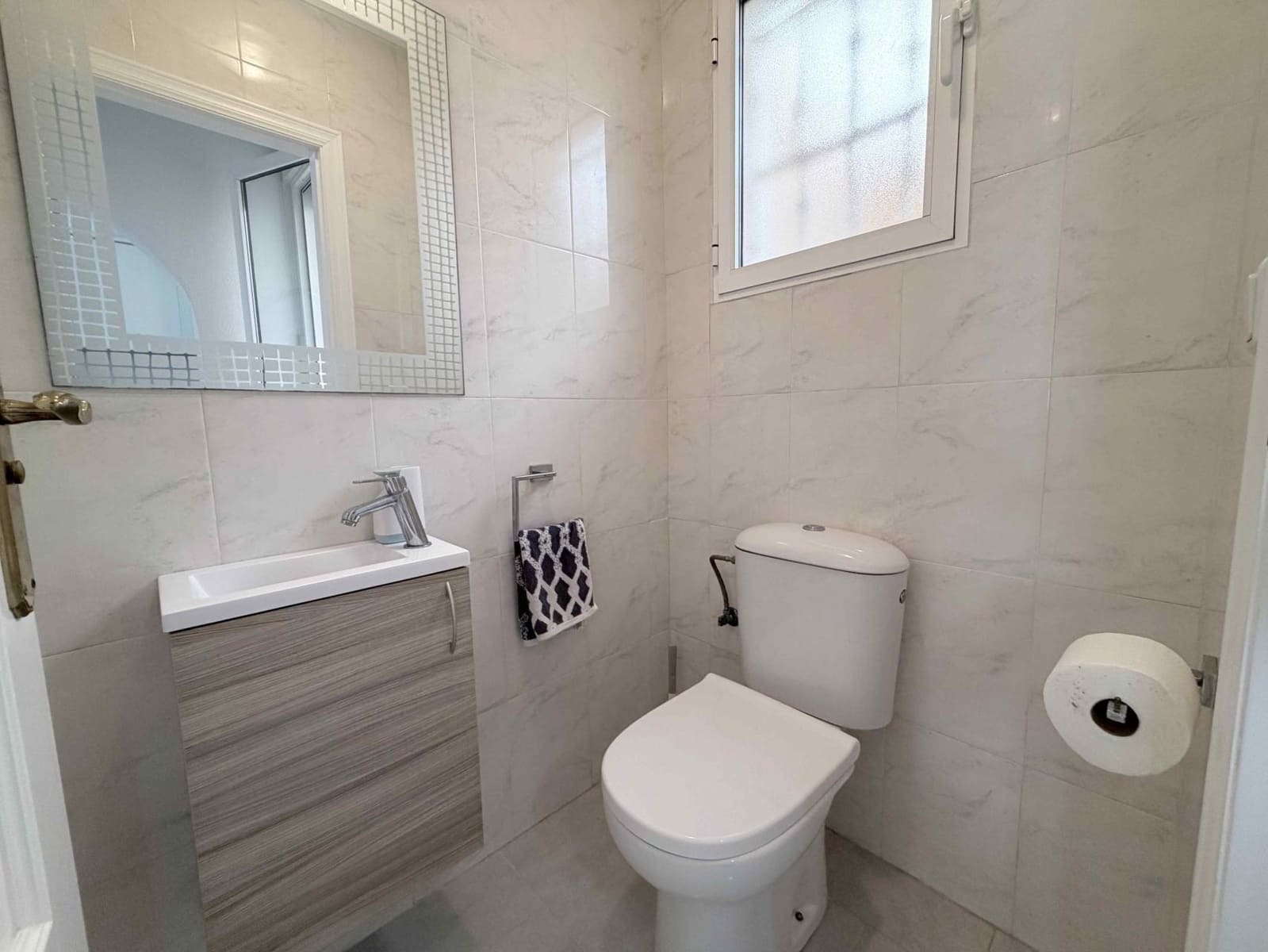 3 soveværelse Rækkehus til salg i Orihuela Costa med swimmingpool garage - € 205.000 (Ref: 9677431)