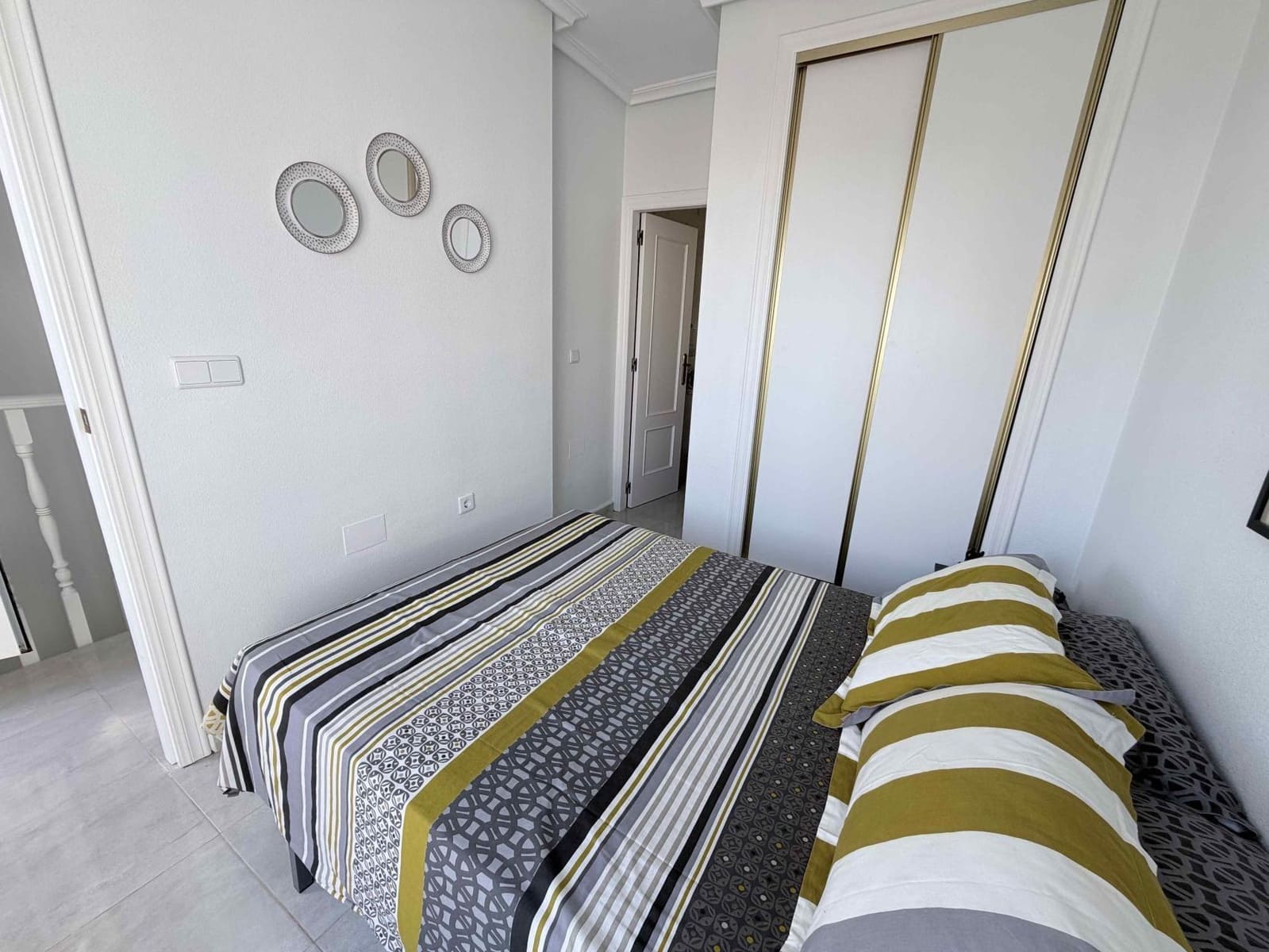 3 soveværelse Rækkehus til salg i Orihuela Costa med swimmingpool garage - € 205.000 (Ref: 9677431)