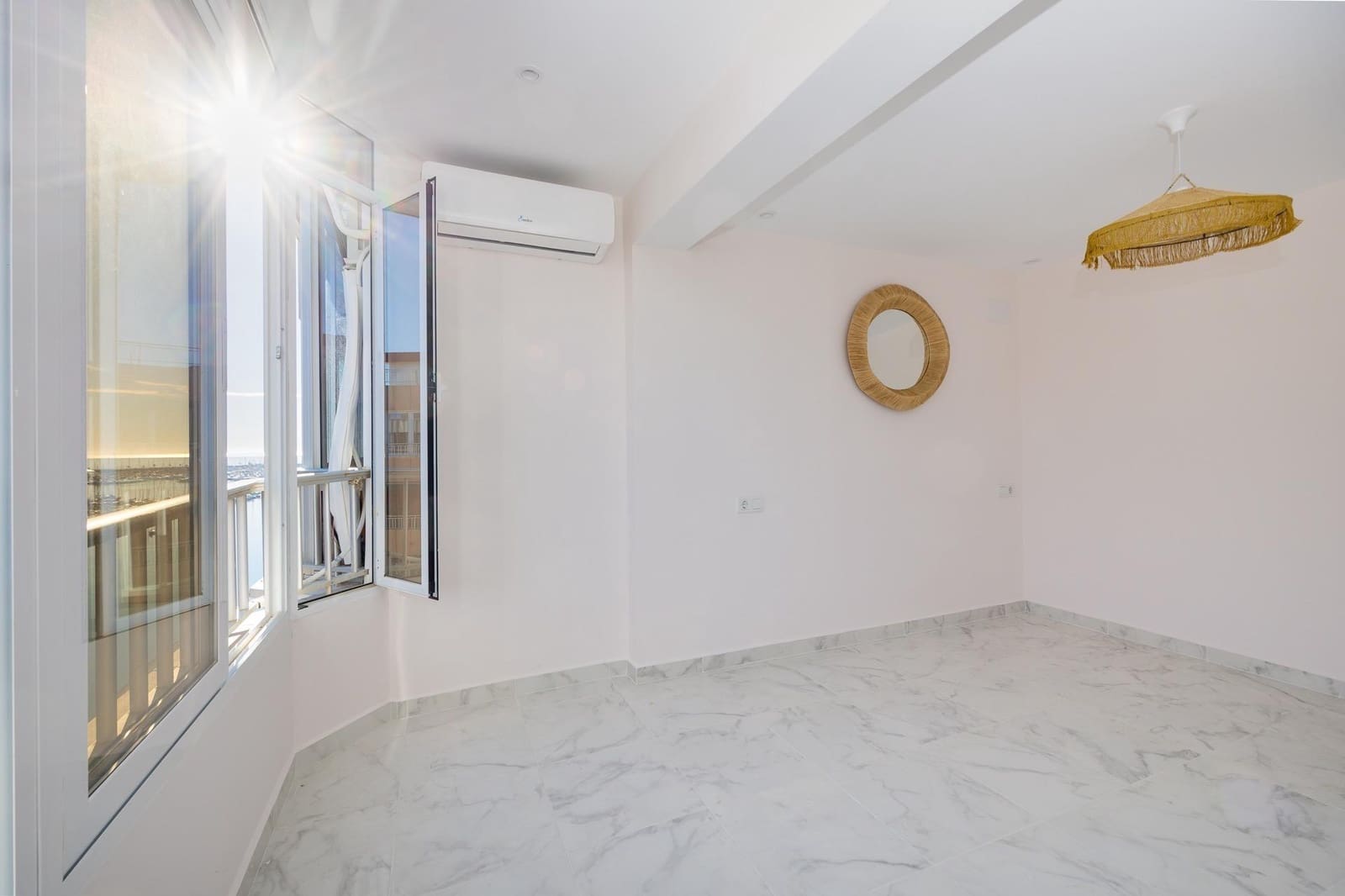 3 chambre Appartement à vendre à Torrevieja - 269 900 € (Ref: 9719864)