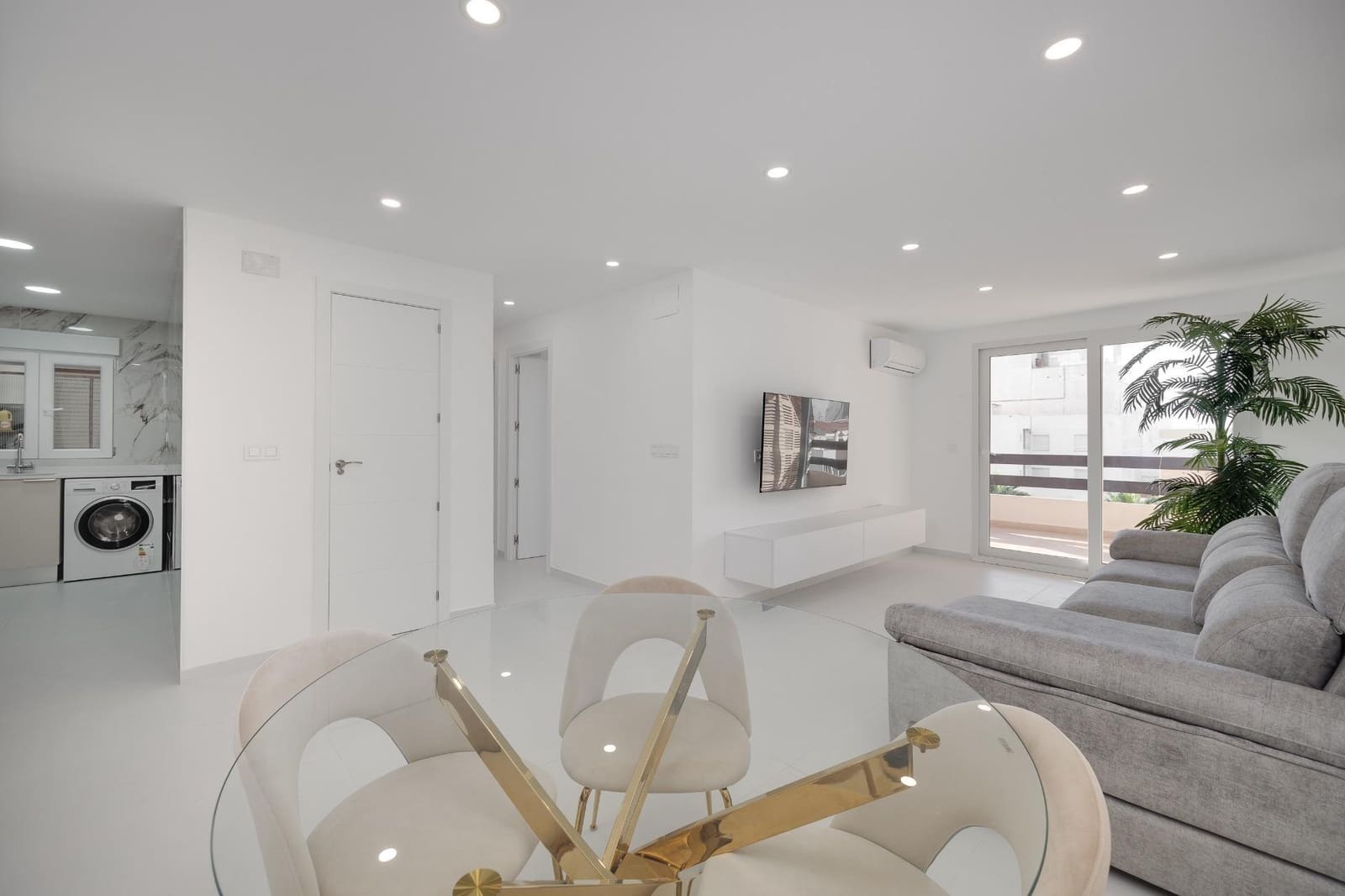 3 chambre Appartement à vendre à Torrevieja - 225 000 € (Ref: 9719865)