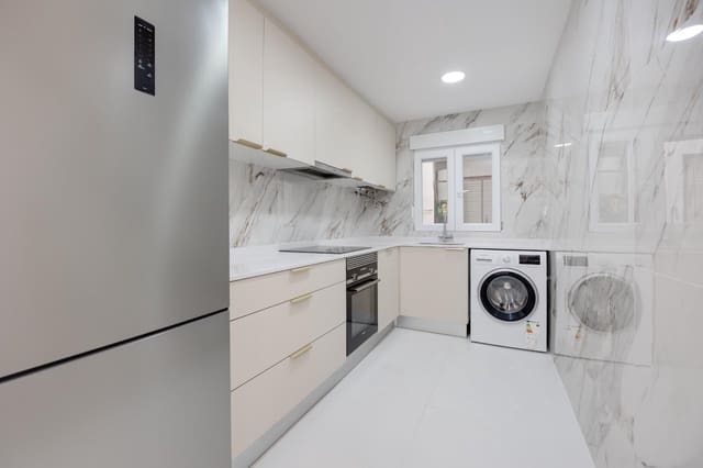 3 quarto Apartamento para venda em Playa de los Náufragos, Torrevieja - 225 000 € (Ref: 9719865)