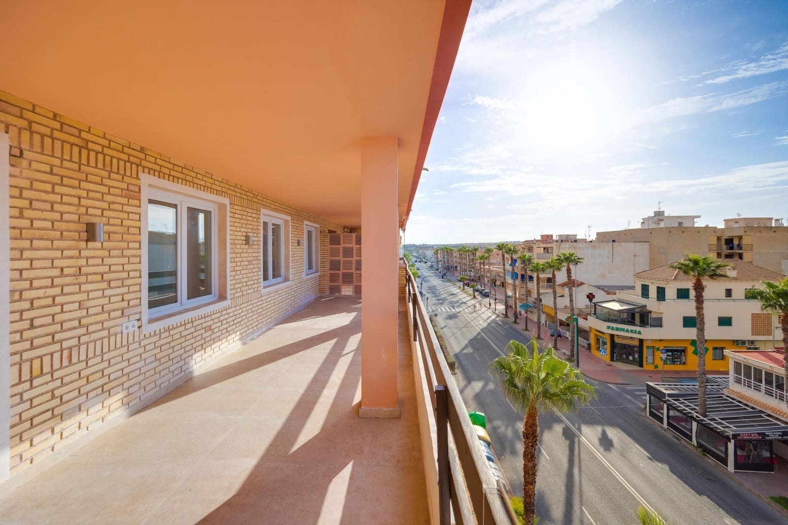 3 chambre Appartement à vendre à Torrevieja - 225 000 € (Ref: 9719865)