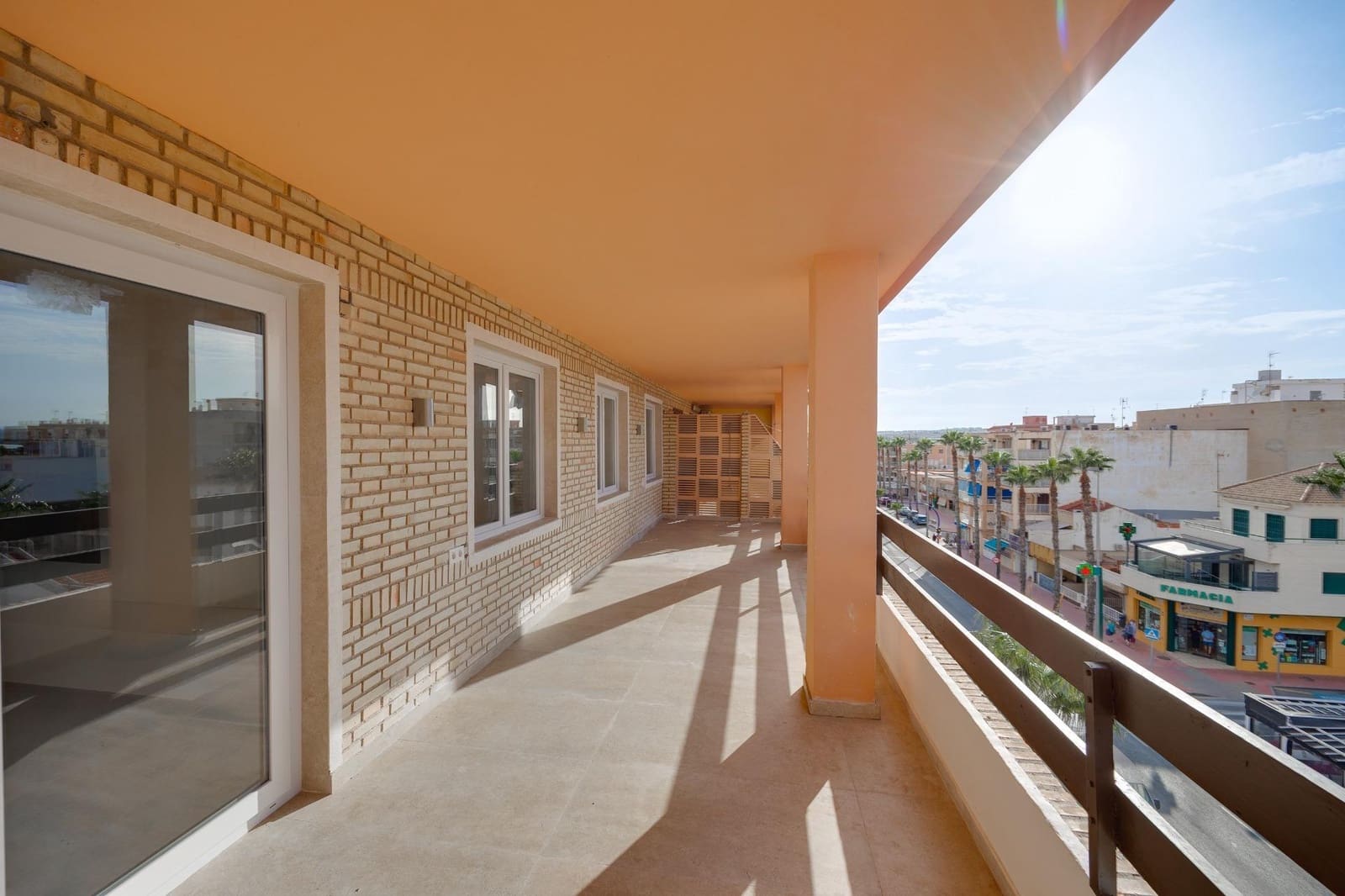 3 chambre Appartement à vendre à Torrevieja - 225 000 € (Ref: 9719865)