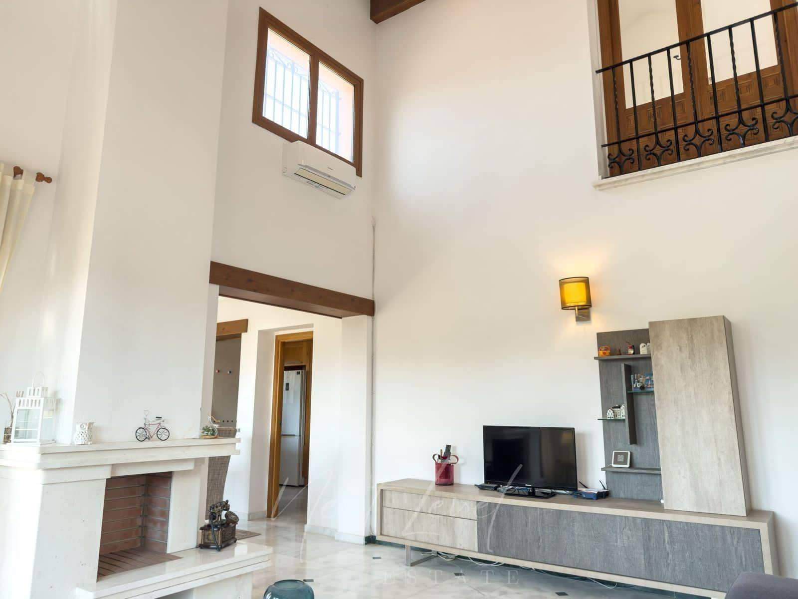 Chalet de 3 habitaciones en Algorfa en venta - 470.000 € (Ref: 9732055)