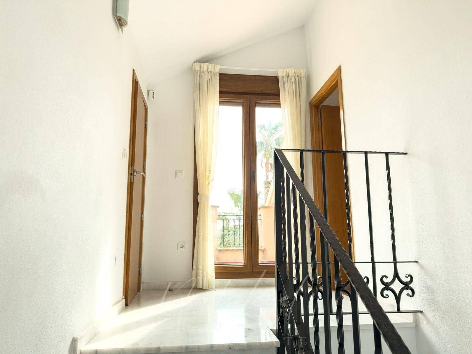 Chalet de 3 habitaciones en Algorfa en venta - 470.000 € (Ref: 9732055)