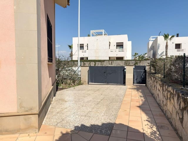 Chalet de 3 habitaciones en Algorfa en venta - 470.000 € (Ref: 9732055)