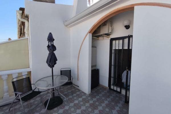 2 slaapkamer Rijtjeshuis te koop in El Chaparral - € 148.900 (Ref: 9732057)