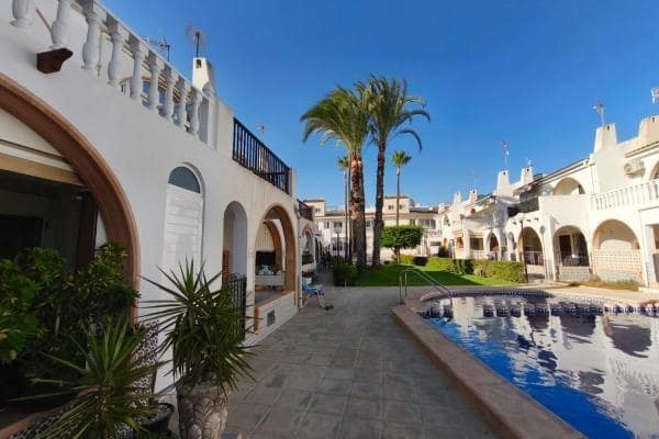 2 slaapkamer Rijtjeshuis te koop in El Chaparral - € 148.900 (Ref: 9732057)