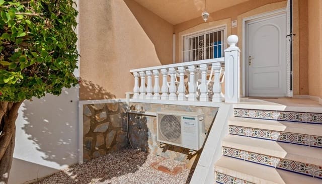 2 soveværelse Semi-Rækkehus til salg i Doña Pepa, Rojales - € 165.000 (Ref: 9735548)