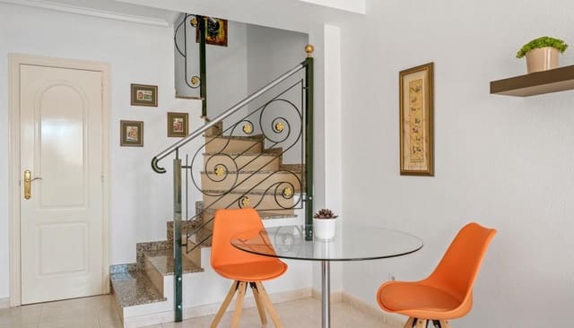 2 soveværelse Semi-Rækkehus til salg i Doña Pepa, Rojales - € 165.000 (Ref: 9735548)