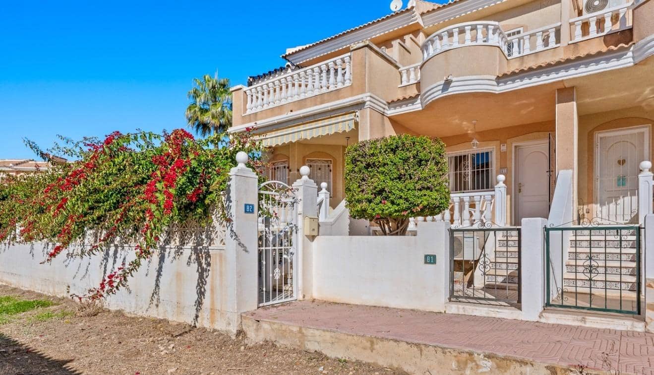 2 soveværelse Semi-Rækkehus til salg i Dona Pepa - € 165.000 (Ref: 9735548)