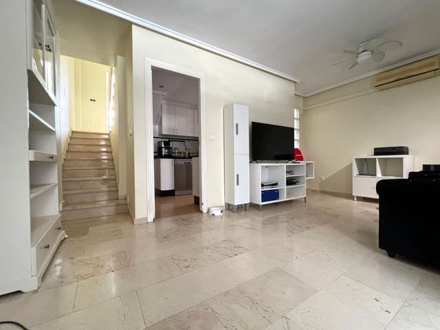 4 makuuhuone Omakotitalo myytävänä paikassa Villamartin, Orihuela - 229 000 € (Ref: 9743102)