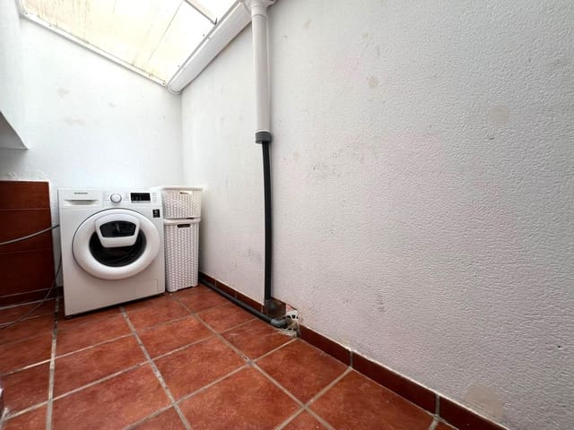 4 makuuhuone Omakotitalo myytävänä paikassa Villamartin, Orihuela - 229 000 € (Ref: 9743102)