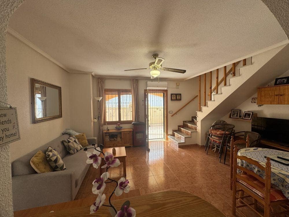 3 sovrum Radhus till salu i Orihuela Costa - 189 995 € (Ref: 9778078)