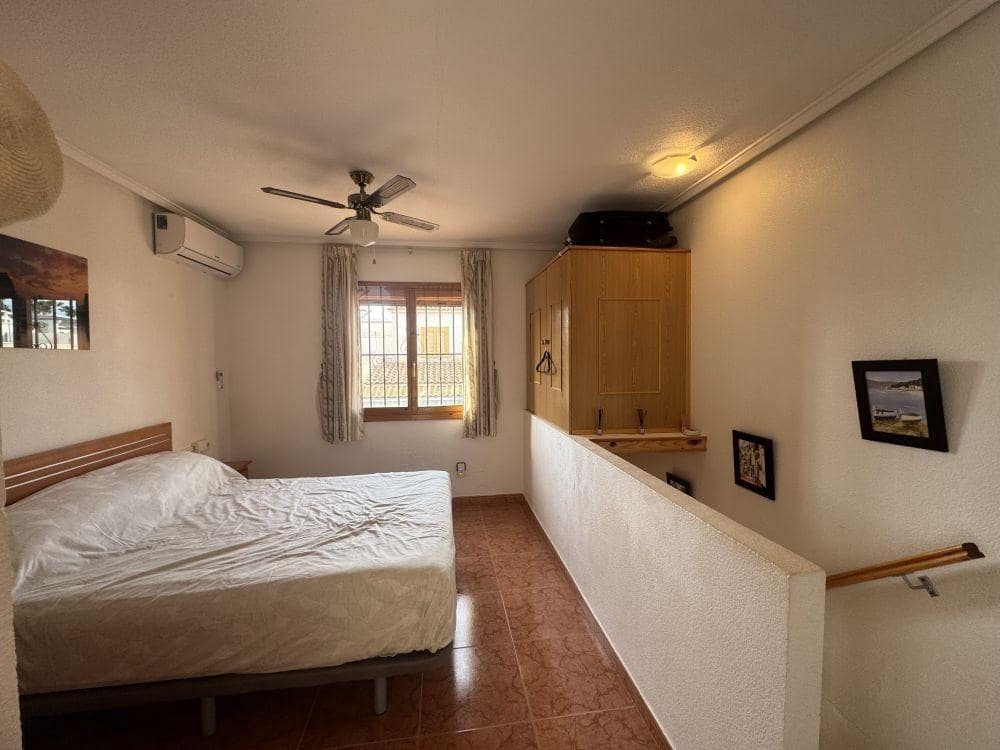 3 sovrum Radhus till salu i Orihuela Costa - 189 995 € (Ref: 9778078)