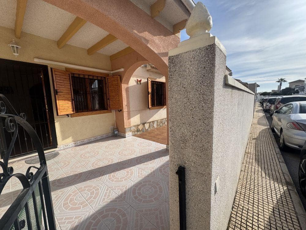 3 sovrum Radhus till salu i Orihuela Costa - 189 995 € (Ref: 9778078)