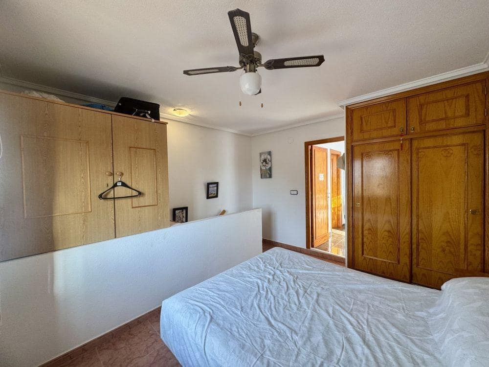 3 sovrum Radhus till salu i Orihuela Costa - 189 995 € (Ref: 9778078)