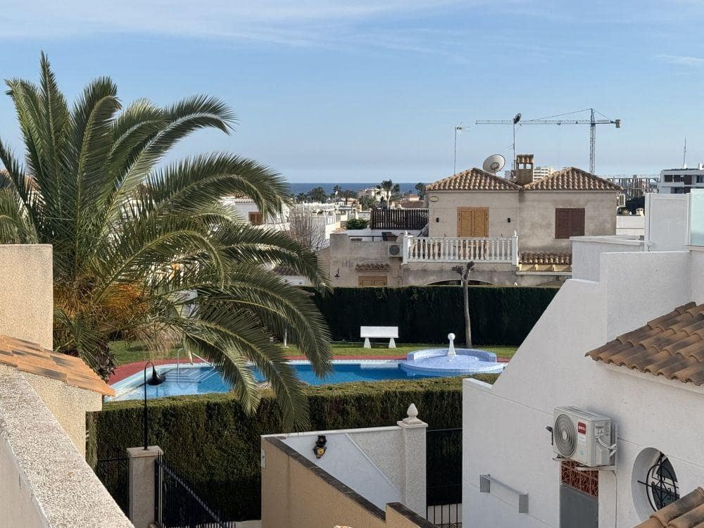 3 sovrum Radhus till salu i Orihuela Costa - 189 995 € (Ref: 9778078)